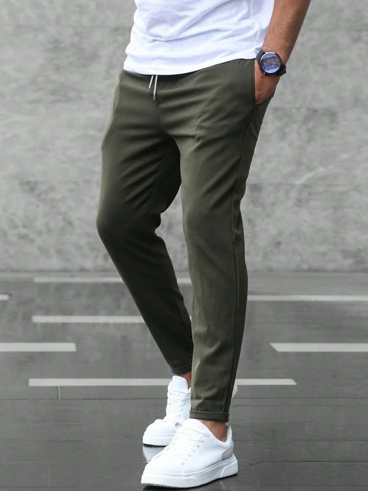 Herren Stretch Businesshose, elegant kombiniert, perfekt für Büro, Meetings & smarte Looks.