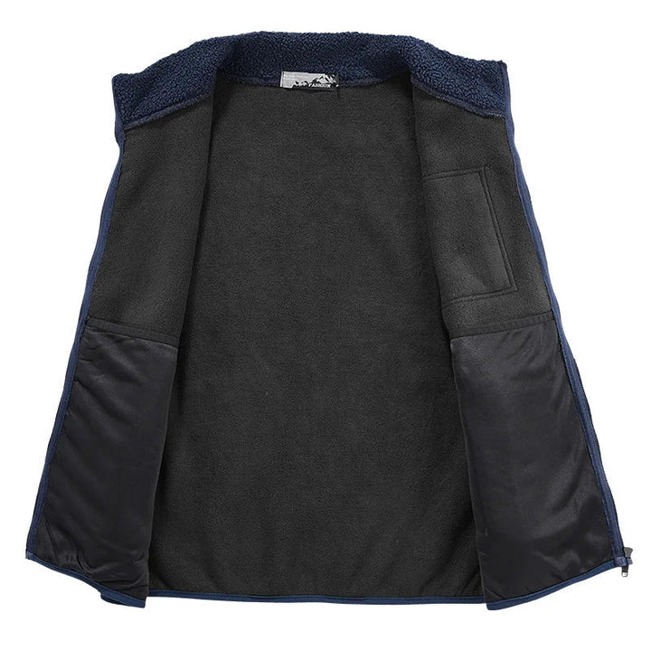Trendige Herren Weste mit feiner Textur und praktischen Cargo-Taschen, perfekt als stylisches Oberteil im Herbst.
