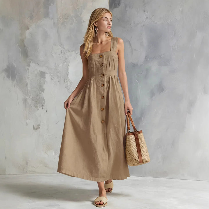 Trendiges Damen Sommer Maxikleid in A-Linie. Luftiges Urlaubskleid mit Knopfleiste für eine elegante Sommer-Mode.