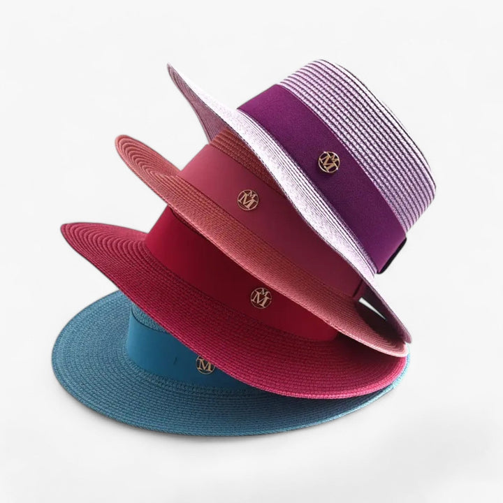 Leichter Damen Reisehut, bietet UV-Schutz und eleganten Stil für sonnige Tage.