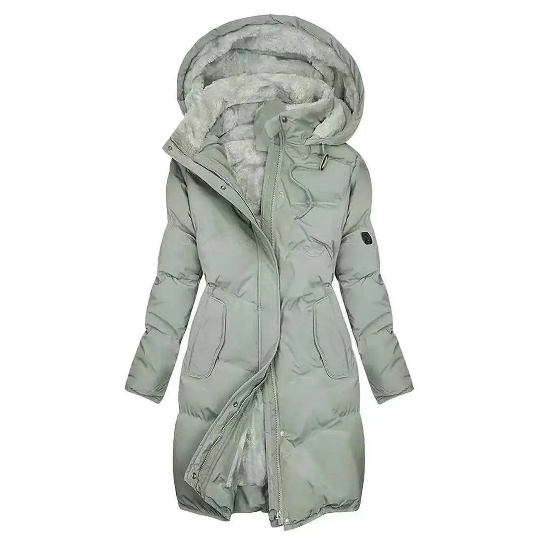 Elegante, warme Damen Kapuzenjacke, isolierte Wintermode für Komfort und Stil im Alltag.