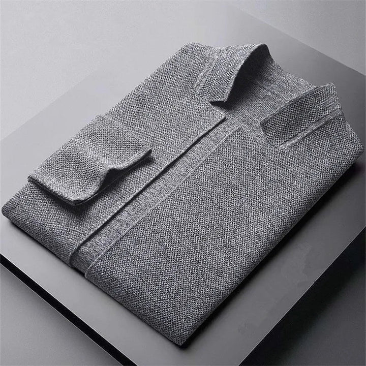Elegante Herren Strickjacke, vielseitig für casual & moderne Freizeit-Looks; leicht & atmungsaktiv.
