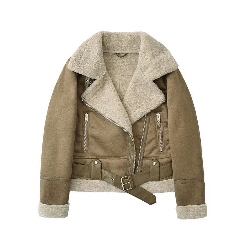 Stilvolle Damenjacke, kurzer Schnitt, elegant und tailliert. Vielseitige Freizeitjacke mit Reißverschluss für Herbstmode.