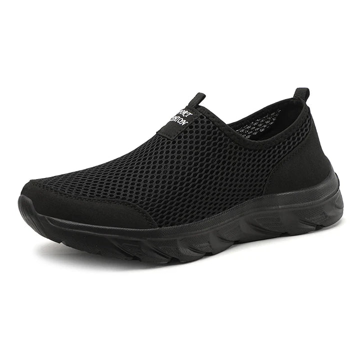 Vielseitige Herren Slip-On Sneaker: leicht, atmungsaktiv, rutschfest für maximalen Komfort den ganzen Tag.