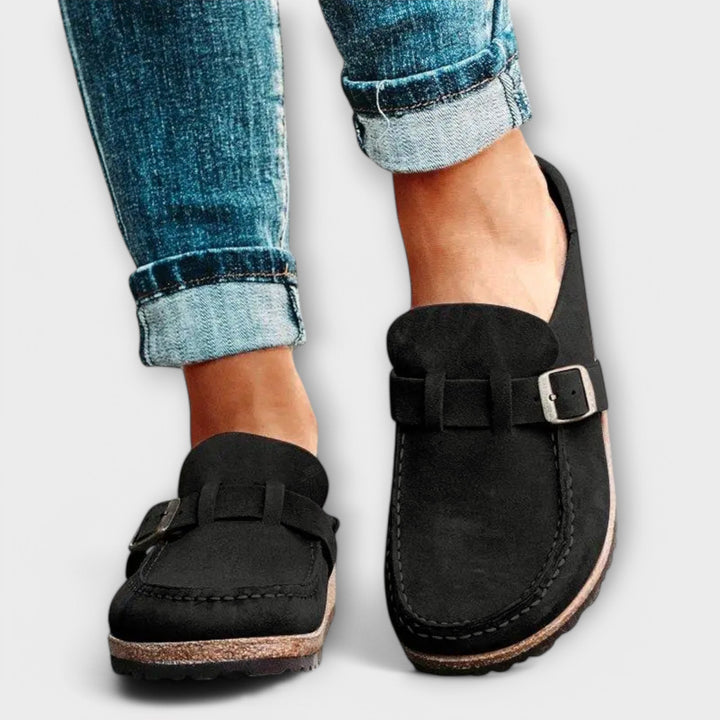 Bequeme orthopädische Slip-On Mokassins für Damen; Damenschuhe mit flexibler Sohle & hohem Tragekomfort.
