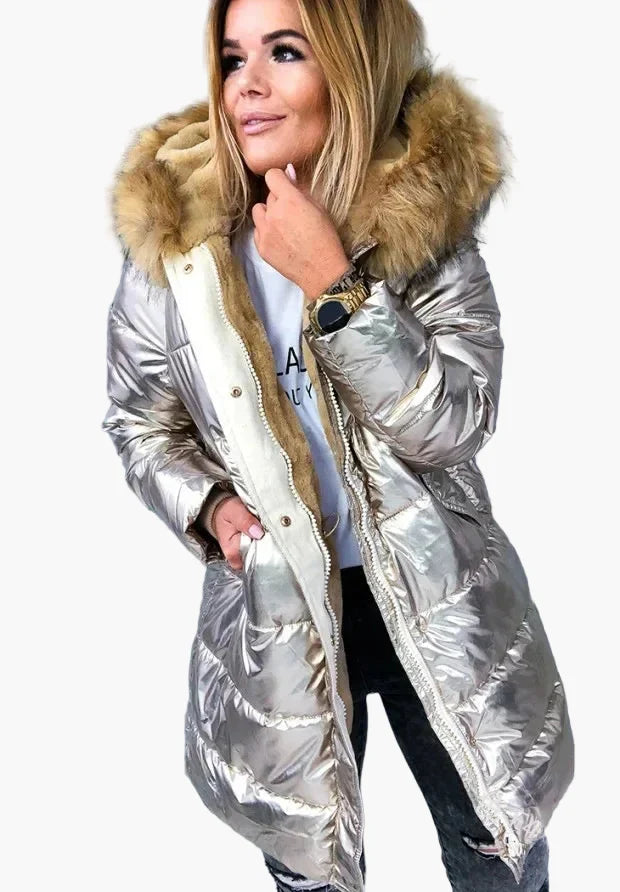 Damen Winterjacke: Warmer Steppmantel mit elegantem Pelzkragen für maximalen Komfort und Stil in der Kälte.