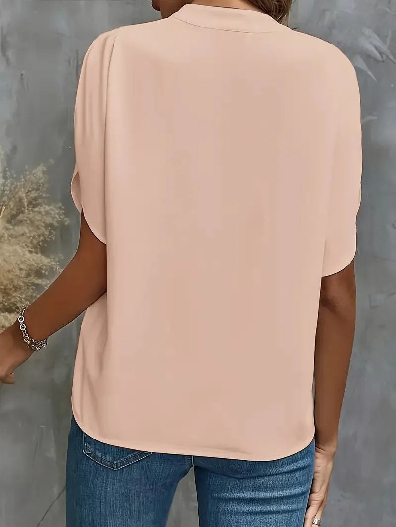 Modische Damen Bluse für Sommer, Büro & Freizeit. Stilvolles Oberteil mit V-Ausschnitt & Flatterärmeln.