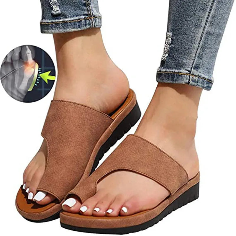 Stilvolle Damen Sommersandalen, orthopädisch und modisch, ideal für warme Tage und Freizeit.