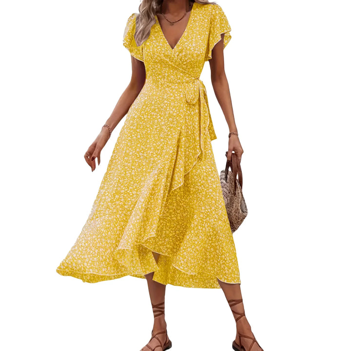 Damen Freizeitkleid, knielang, mit Wickel-Optik, Blumenmuster, kurzen Ärmeln & feinen Rüschen.