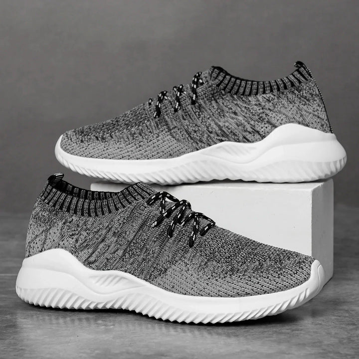 Graue Herren Sportschuhe: bequem, leicht & flexibel. Atmungsaktive Alltagsschuhe für Männer.