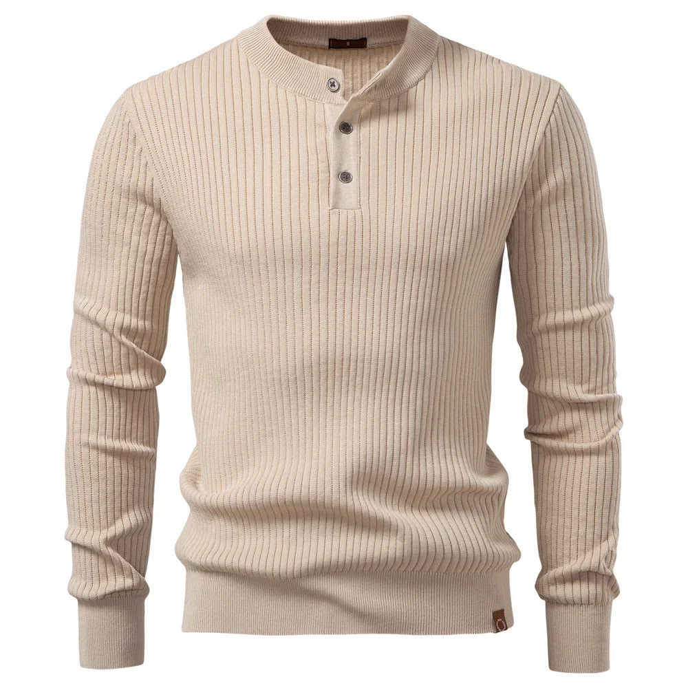 Moderner Herren Langarm-Pullover, gerippt mit Knopfleiste. Basic-Pullover für stilvolle Herbstlooks.
