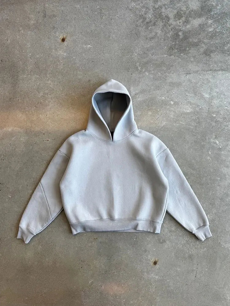 Schwarzes Herren Oversized Hoodie & Jogger Set. Moderner Trainingsanzug.