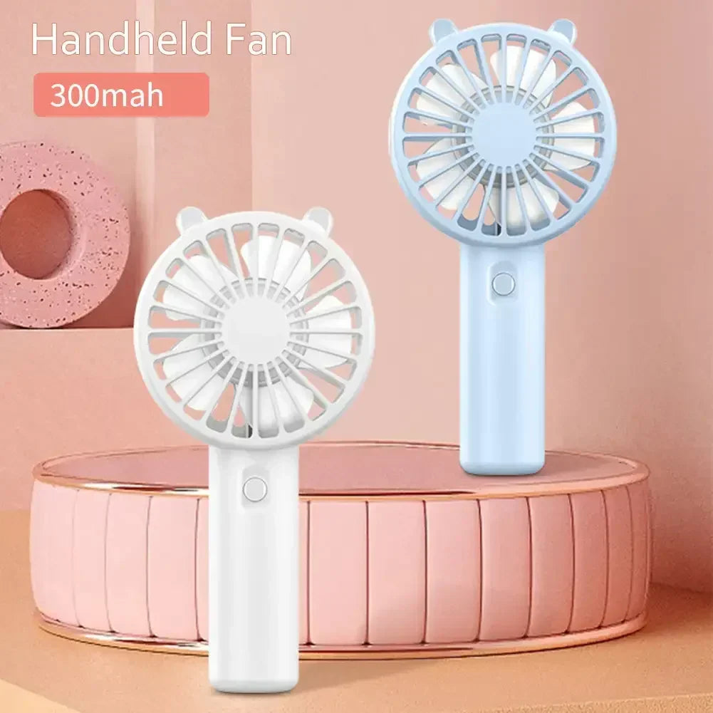 Effizienter USB Mini-Ventilator für sofortige Kühlung an heißen Sommertagen, 3 Geschwindigkeiten.
