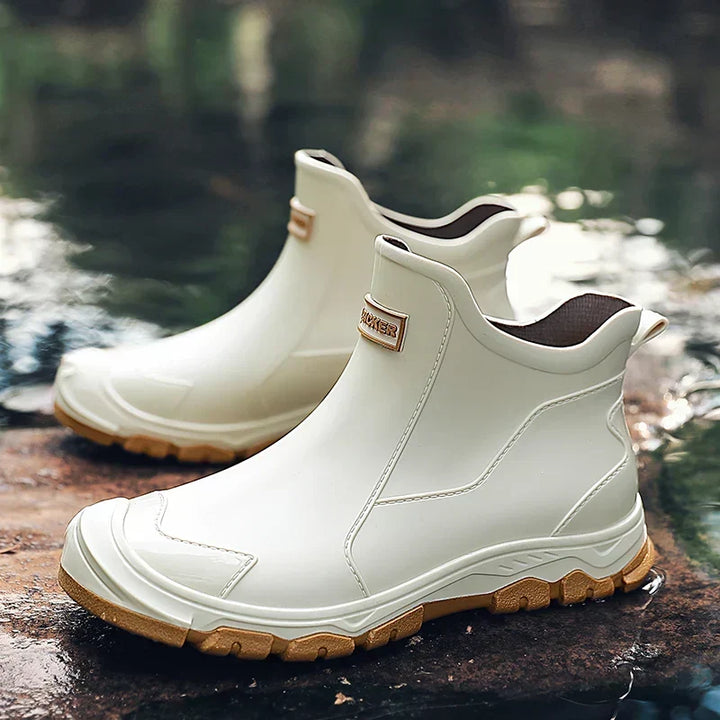 Elegante & robuste Herren Schnürstiefel. Vielseitige Winter-, Outdoor- und Freizeitschuhe für modebewusste Männer.