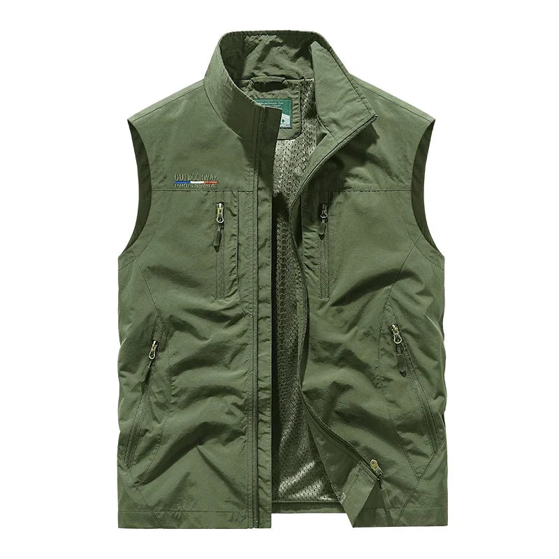 Atmungsaktive Herren Outdoor Weste, ärmellos, für Komfort bei Wanderungen, Angeln & Reisen.