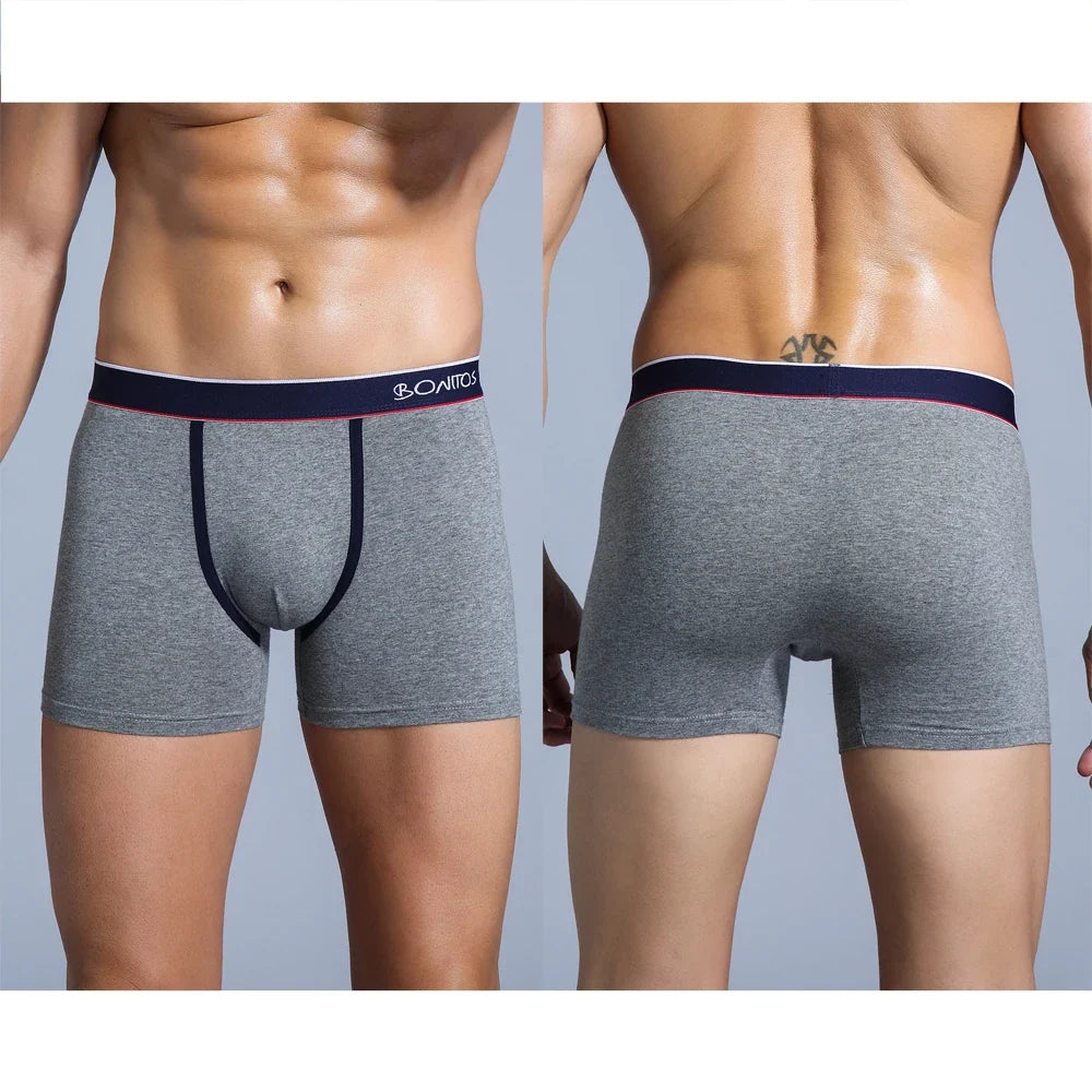 Klassische Herren Boxershorts, 4er Pack, perfekte Passform für Freizeit & Sport.