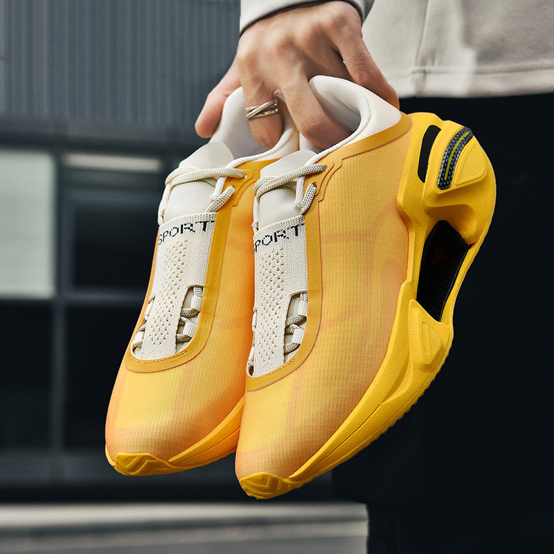 Dynamische Herren Sportschuhe: Sneaker mit Dämpfung und optimaler Bodenhaftung.