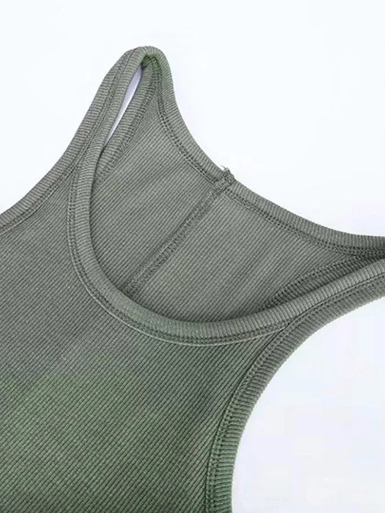 Sommerliches Damen Tanktop, ärmellos, im Vintage 90er Look, ideal für Freizeit & Streetwear.