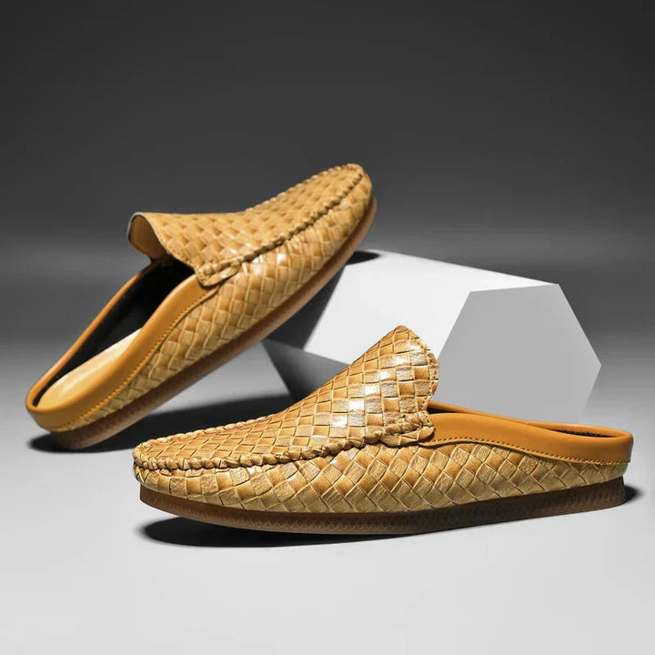 Entspannte Herren Slides mit dämpfendem Fußbett. Komfortable Slip-on Pantoletten für den Sommer und Freizeit.