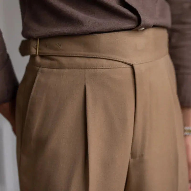 Elegante schwarze Herren Vintage Hose im britischen Stil, perfekt für Büro und Alltag.