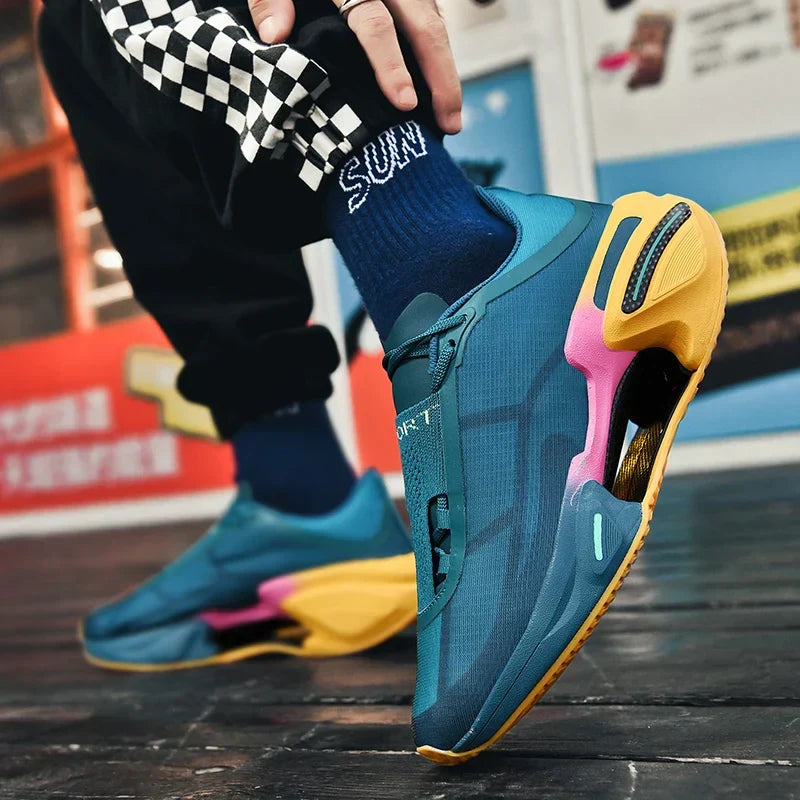 Komfortable Herren Sportschuhe: Sneaker mit Dämpfungssystem und rutschfester Sohle.
