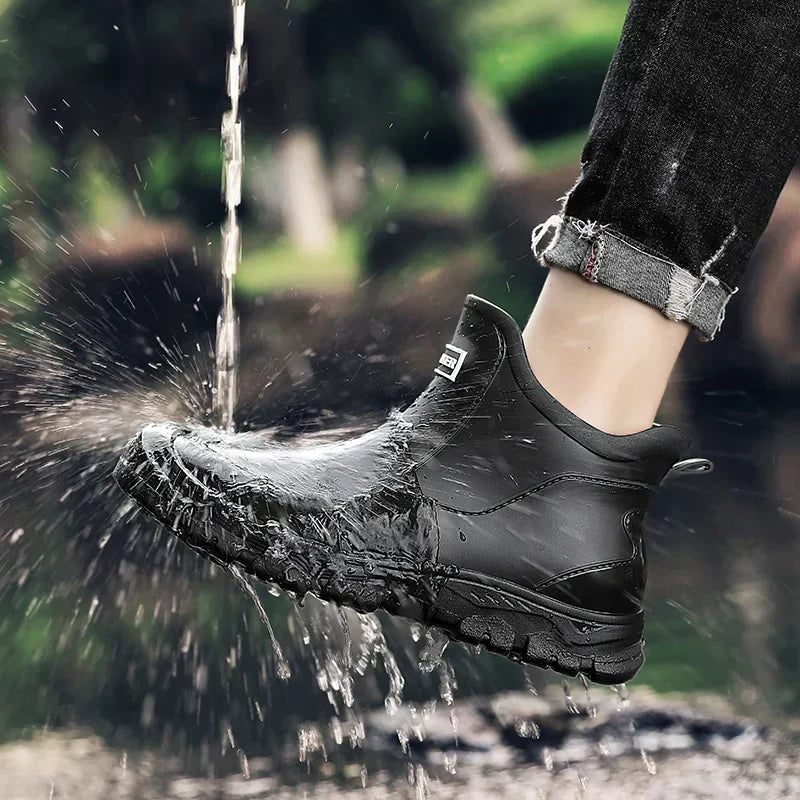 Robuste Sohle der Herren Schnürstiefel für optimalen Halt. Perfekte Winter- & Outdoorstiefel, langlebig & stilvoll.
