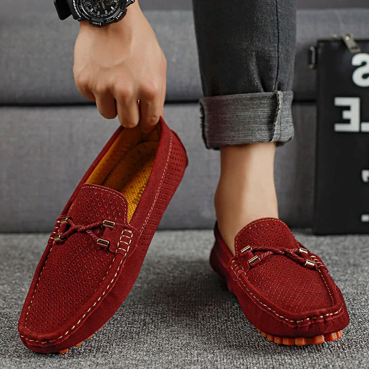 Freizeitschuh Herren Slip-On: atmungsaktive Mokassins mit rutschfester Sohle und hohem Komfort.