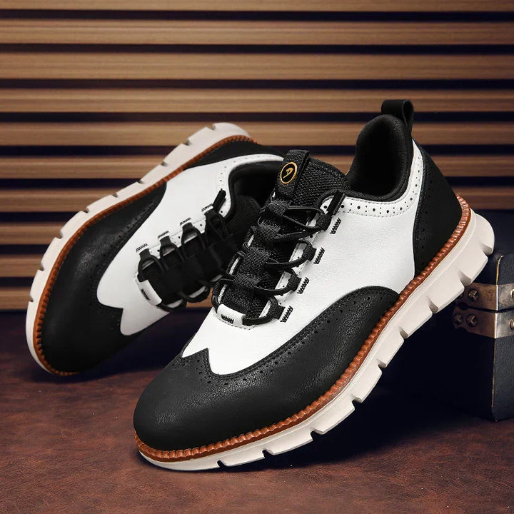 Moderne Herren Oxford Schuhe in Schwarz, klassischer Stil mit innovativer Memory-Schaum-Technologie.