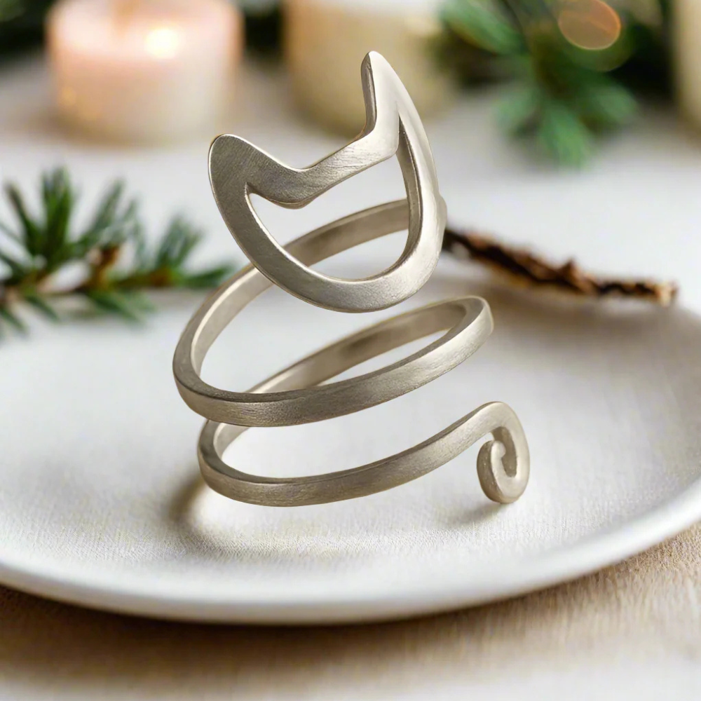 Eleganter Damen Silber Katzenring, ein bezaubernder Spiralring mit Katzendesign, perfekt als Schmuck Accessoire.
