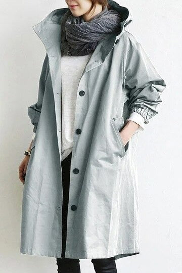 Klassischer wasserabweisender Damen Trenchcoat. Stylische Übergangsjacke für Frühling, Herbst und kühle Abende.