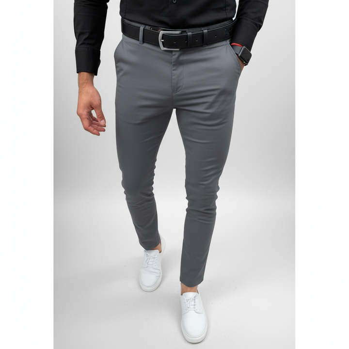 Herren Businesshose Slim Fit Pascal: elegant, bequem und vielseitig für professionelle Auftritte.
