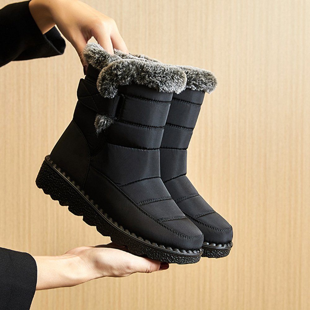 Vielseitige, warme Damen Winterstiefel zum Hineinschlüpfen, wasserabweisend und stylisch für den Alltag.