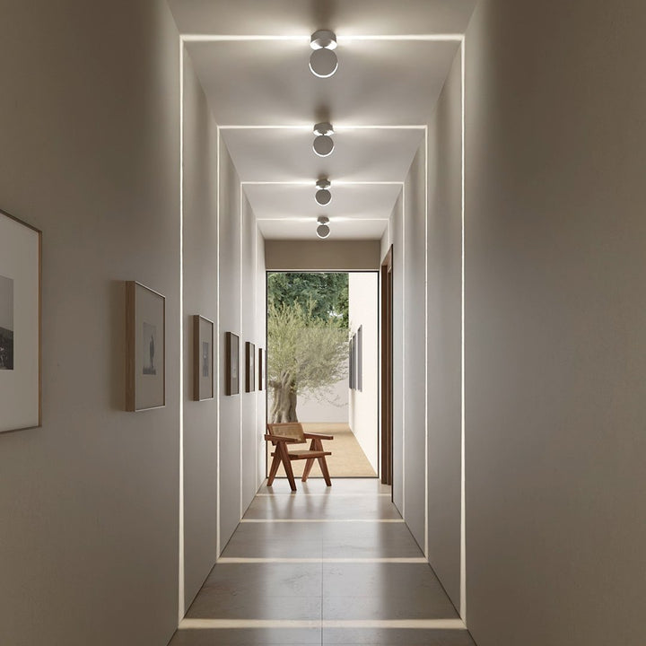 Magischer HaloGlow LED Projektor mit 360° Drehung, schafft beruhigendes Stimmungslicht für Wohn- und Schlafzimmer.