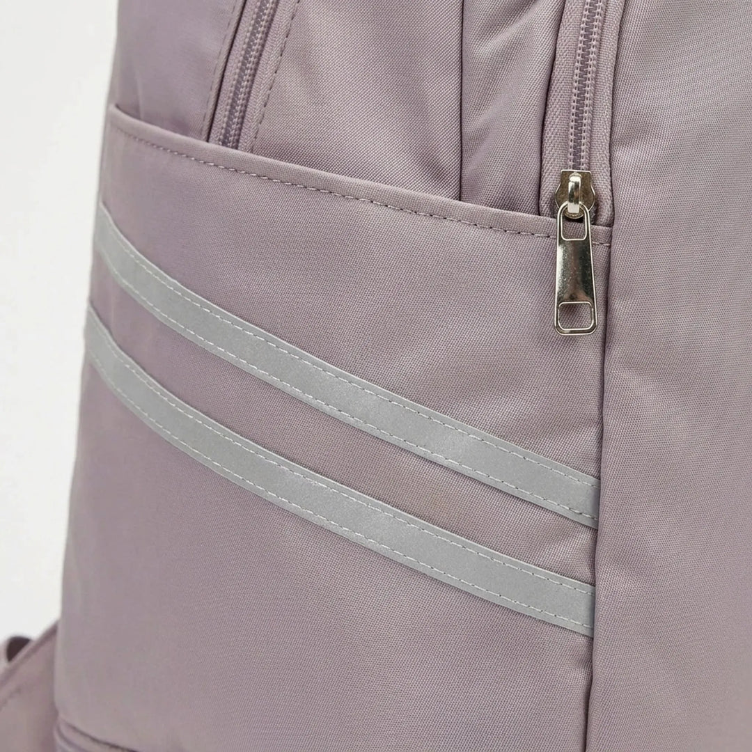 Stylischer Unisex Rucksack für Alltag, Sport und Arbeit. Mit separatem Schuhfach für perfekte Organisation.