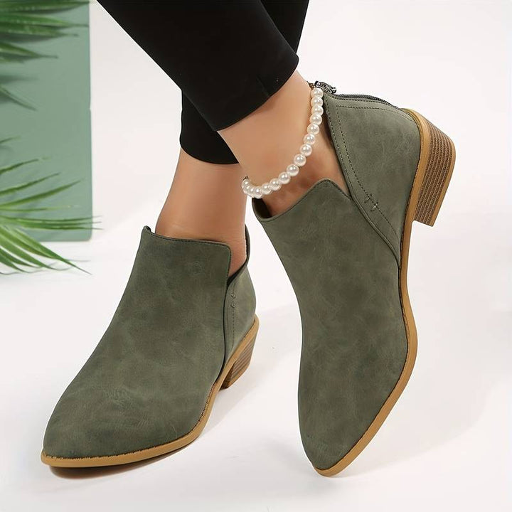 Elegante Damen Stiefeletten Traudel mit bequemem Blockabsatz und spitzer Schuhspitze, ideal für Herbst & Winter.