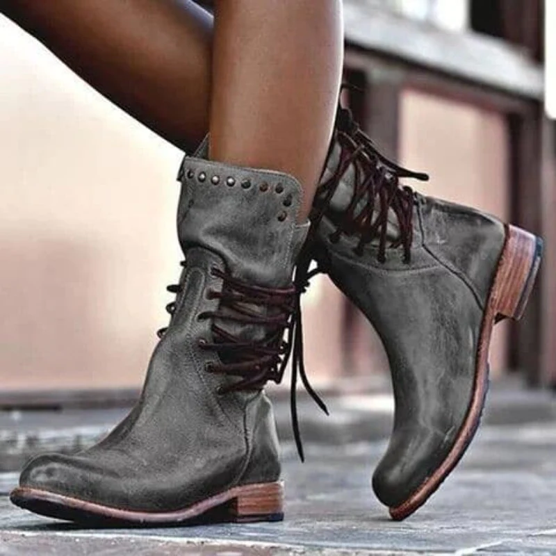Graue Vintage-Stiefeletten für Damen mit Schnürung & robustem Blockabsatz, ideal für jede Jahreszeit.