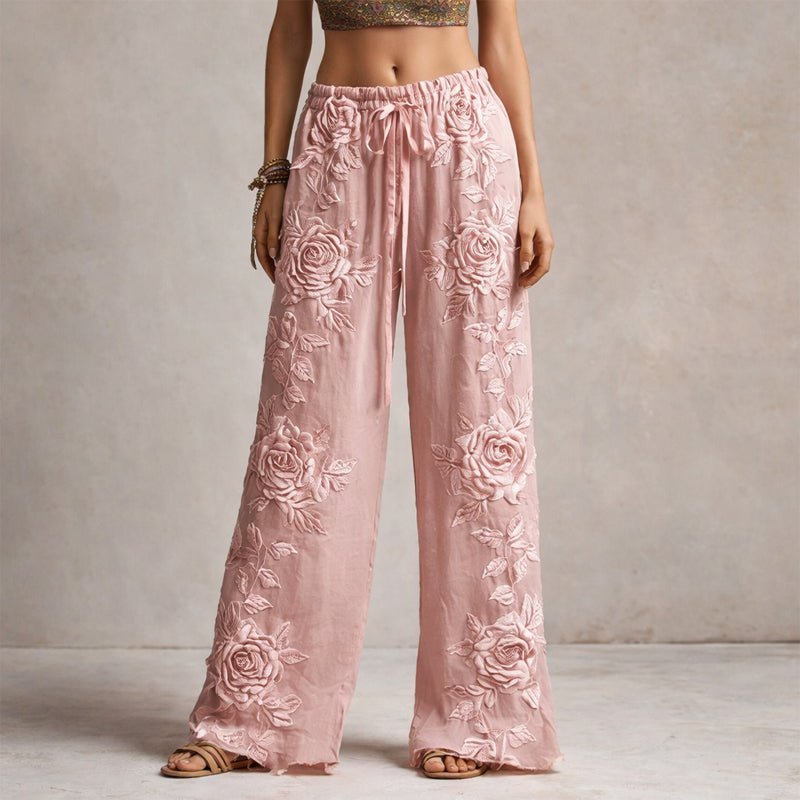 Damen Hose mit weitem Bein, floraler Blumenstickerei. Perfekt für elegante Sommerlooks, modisch & fließend.