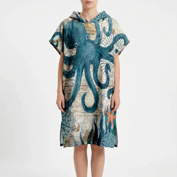 Erwachsenen Badeponcho mit Kapuze, perfekt zum Umziehen am Pool & Strand, saugstark & komfortabel.