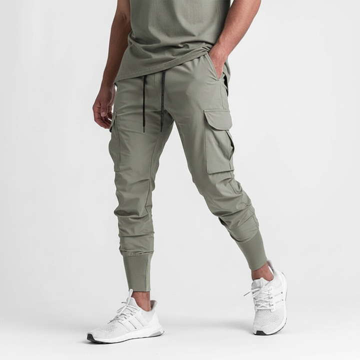 Stylische Stretch Joggerhose für Herren; perfekt als Freizeithose und für den urbanen Look.