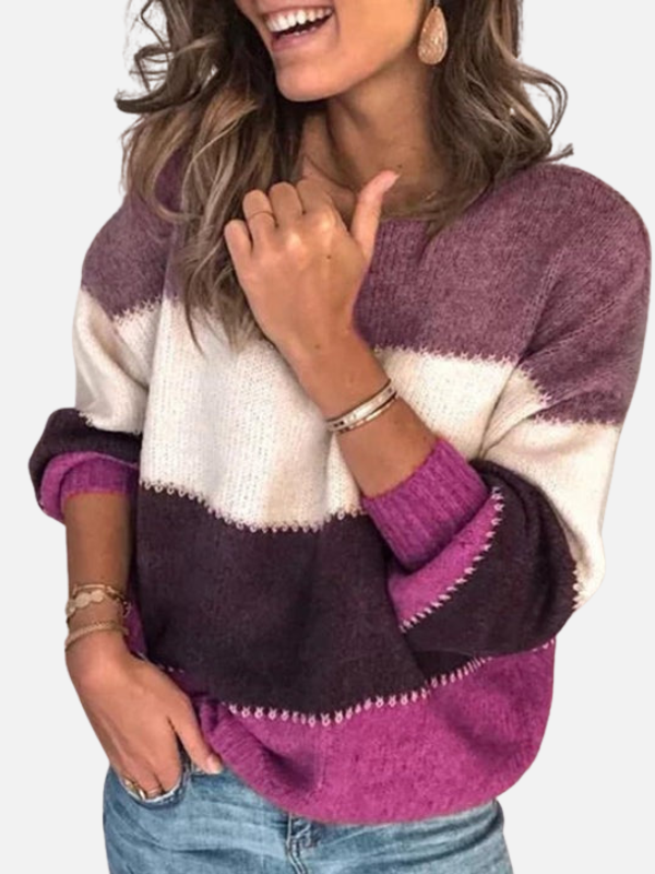 Klassisch gestreifter Damen-Rundhals-Pullover, langarm. Bequemes und stilvolles Oberteil für entspannte Tage.