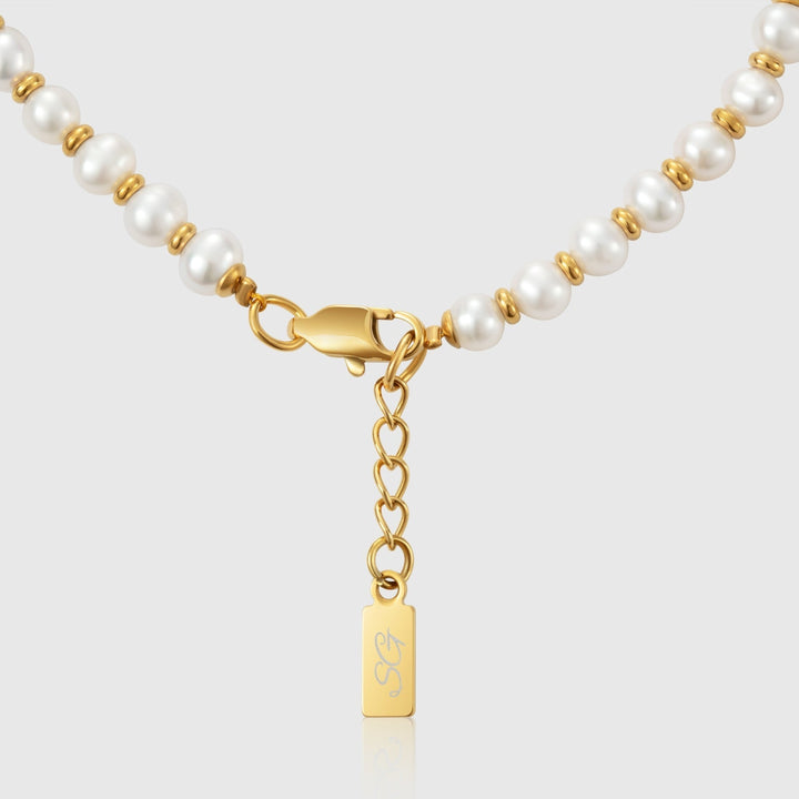 Damen Süßwasserperlenarmband für besondere Anlässe. Elegant, mit verstellbarem Verschluss aus Edelstahl.