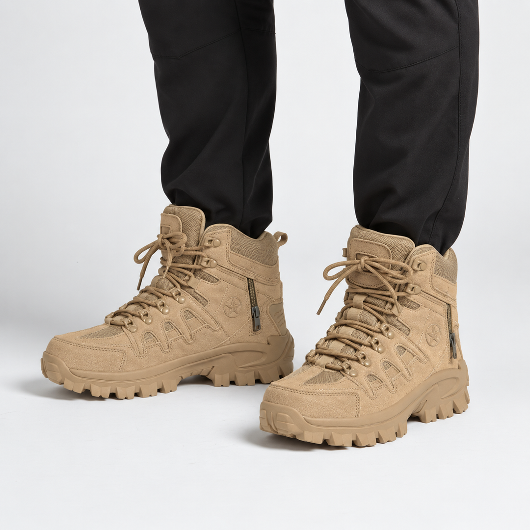 Ein Paar robuste, wasserdichte Outdoor-Wanderstiefel für Damen & Herren, perfekt für anspruchsvolle Trekkingpfade.