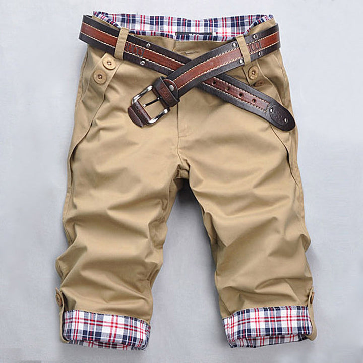 Herren Shorts mit Karomuster für Sommer & Strand, bequem & modisch für Freizeitaktivitäten.