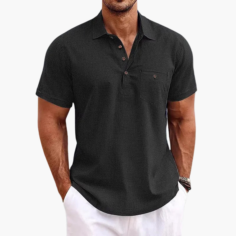 Klassisches Herren Poloshirt in modernem Design. Sportliches Sommerhemd für Freizeit & Büro, bequem & atmungsaktiv.