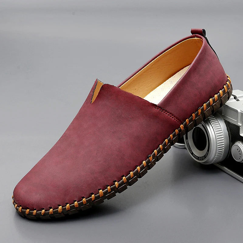 Vielseitige Herren Slipper: Elegante Halbschuhe für Business, Casual oder festliche Anlässe.