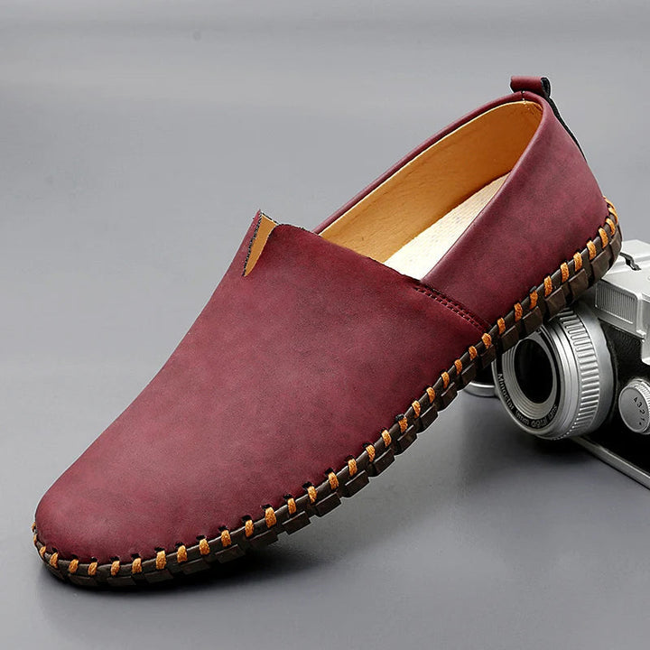 Vielseitige Herren Slipper: Elegante Halbschuhe für Business, Casual oder festliche Anlässe.