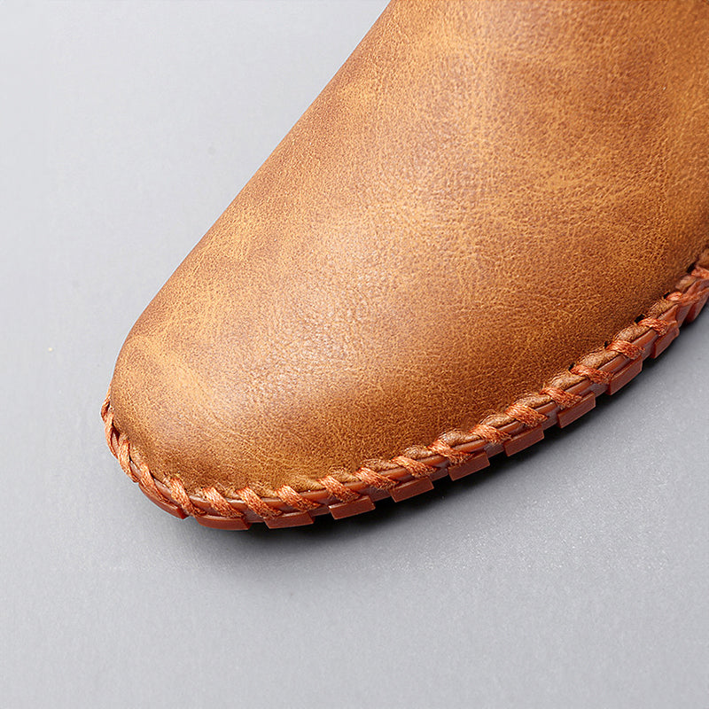 Herren Elegante Slipper: Die perfekte Ergänzung für jedes stilvolle Business- oder Freizeit-Outfit.