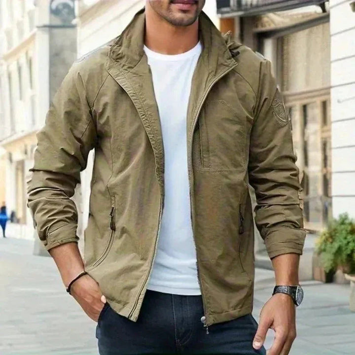 Herren Übergangsjacke, stilvoll & winddicht, ideal für Frühling & Herbst. Modern, minimalistisch.