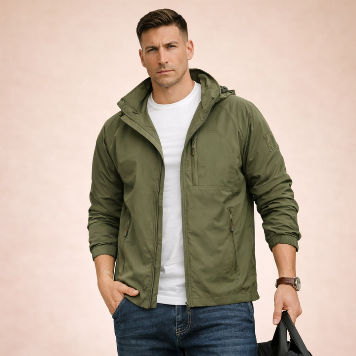 Bequeme Regular Fit Herren Übergangsjacke, winddicht & atmungsaktiv, ideal für Outdoor-Aktivitäten.