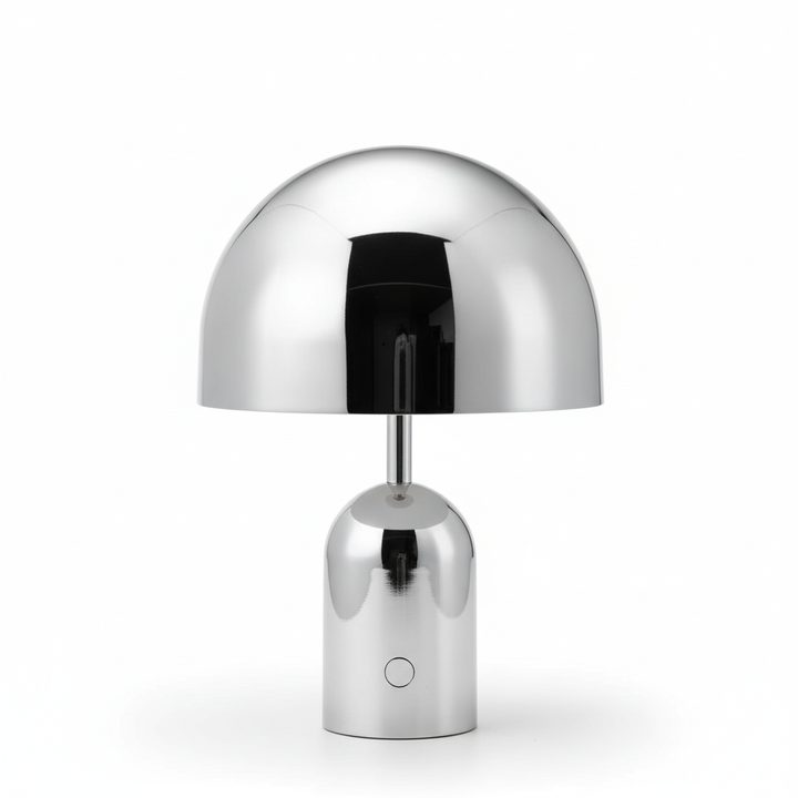 Moderne dimmbare LED Tischlampe in Chrom, Schwarz oder Gold, kabellos, vielseitig für Design-Beleuchtung.